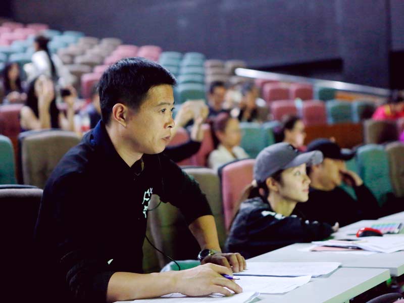 ������ѯ